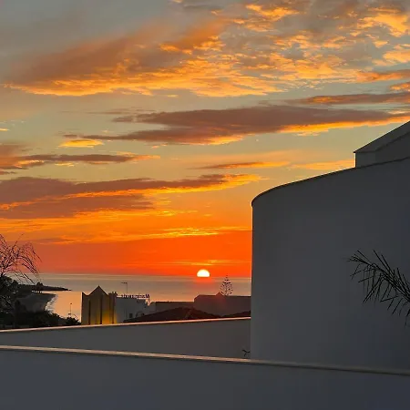 Salida Del Sol נרחה